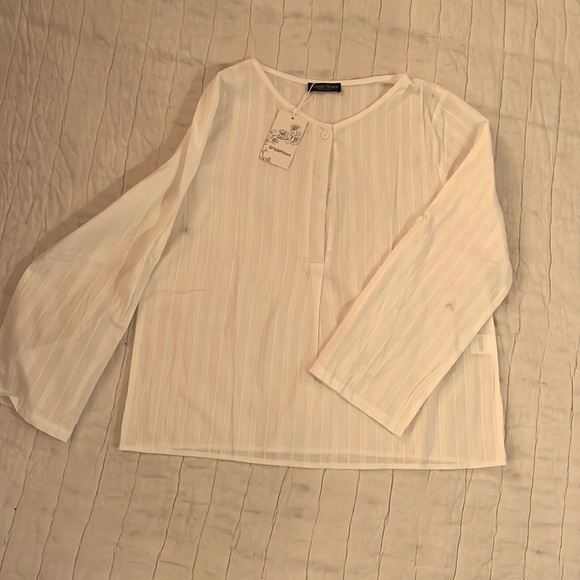 White button front peasant blouse - Picture 1 of 4